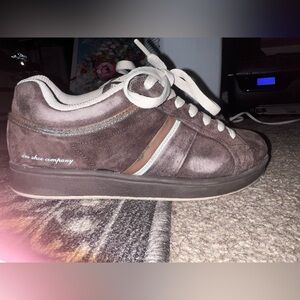 DVS Skate Shoes Berra 3s Brown Suede Mens 6.5/Womens 8.5 Vintage 2003 & Repaired